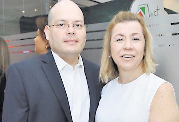 7. Richard Saavedra y Fátima Saavedra.