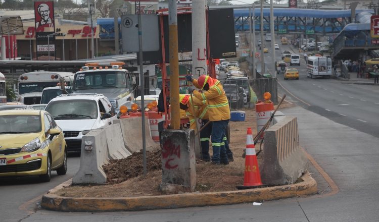 Demora en la puesta en marcha de nuevas obras por parte del actual gobierno afecta desarrollo económico, afirman economistas. /Foto Archivos