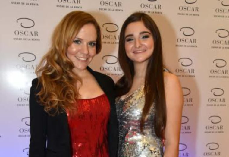 5. Doris Sierra y Claudia Pares.