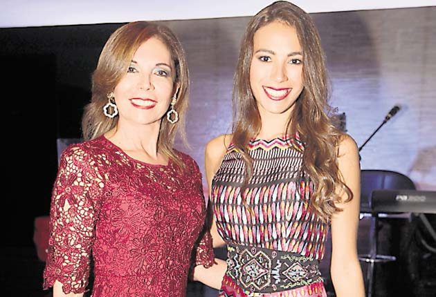 6. Eduvina Silvestre y Rita Silvestre.