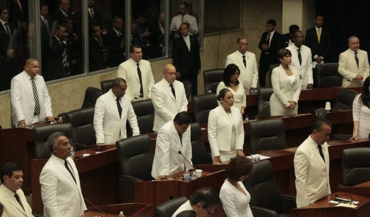 En la Asamblea Nacional, el oficialismo es minoría, con 16 de 71 miembros, pero aun así doblega a las dos terceras partes. /Foto Víctor Arosemena