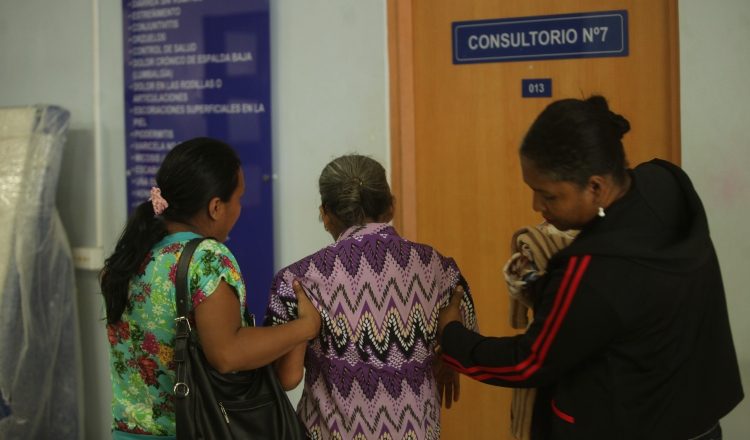 De acuerdo con la última información divulgada, el déficit supera  los  $900 millones,  /Foto Archivo