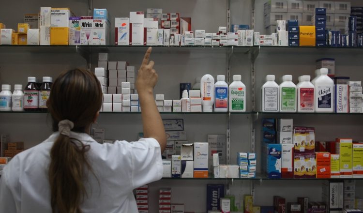 El director de Acodeco dijo que se pueden acercar a los laboratorios si las quejas aumentan. Archivo