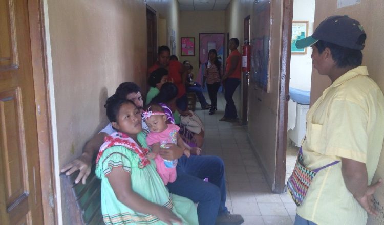 En El Tejar hay 1,755 personas, y el 11.3% tiene problemas de discapacidad visual. /Foto José Vásquez