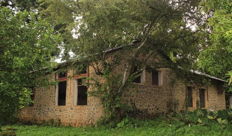 Por muchos años fue un centro educativo en la región. /Foto José Manuel Adames 