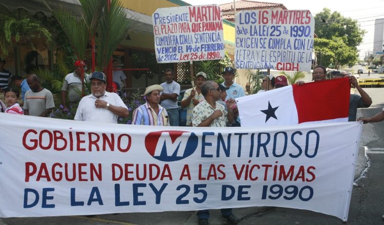 Durante muchos años, los extrabajadores reclamaron su dinero. Archivo