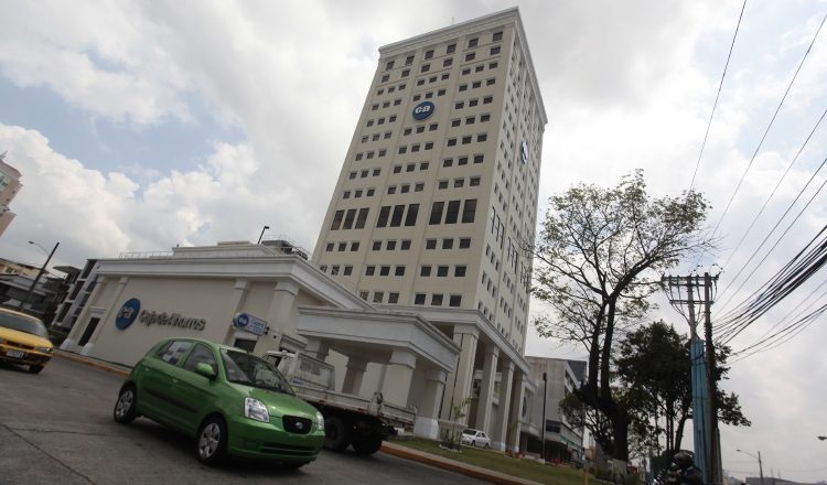 Depósitos bancarios de la CA solo crecieron 62 millones de dólares en el periodo interanual de 1 de julio de 2015 al 30 de junio de 2016. /Foto Archivo