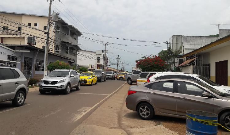 Residentes en Aguadulce están desesperados por la falta de agua. /Foto Elena Valdez