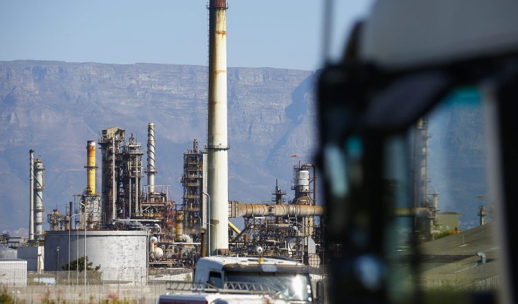 El desplome del petróleo ha tenido un fuerte impacto en los resultados.