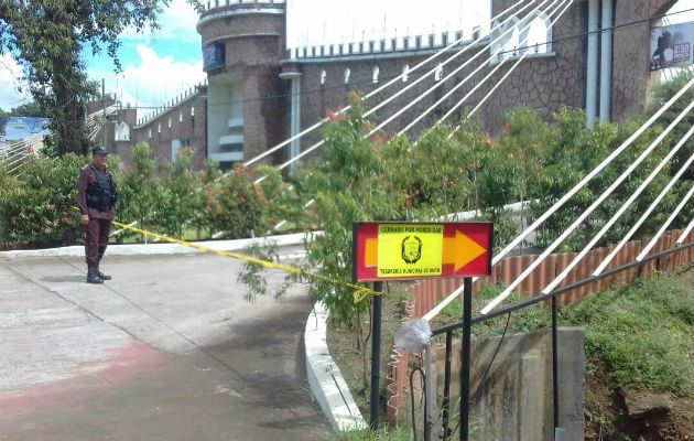 Cerrado por mala paga. Foto: Mayra Madrid