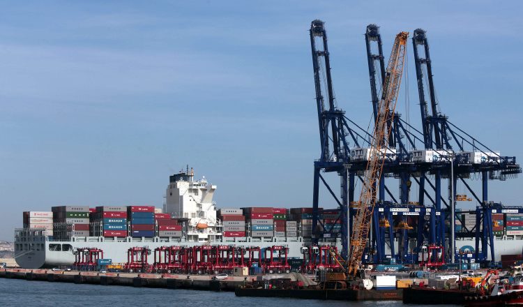 Los buques de Hanjin, bloqueados sin acceso a puertos por falta de liquidez, lo que afecta a  cantidad de importadores y exportadores. /EFE