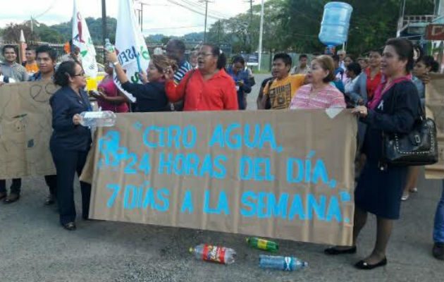 Llevaban pancartas. Foto: Leonardo Machuca G.