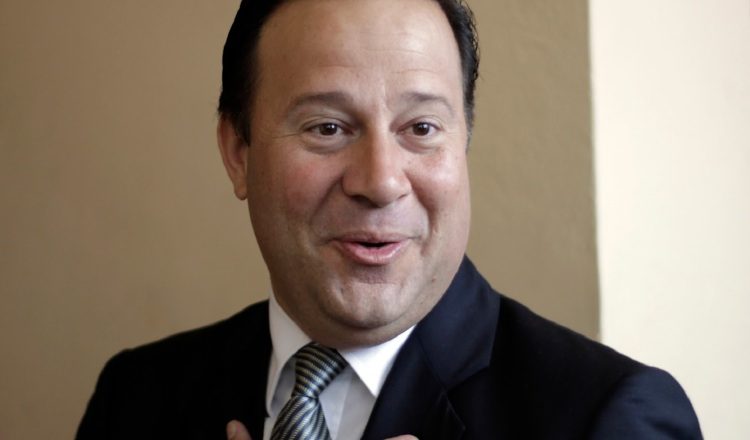 El presidente Juan Carlos Varela se ha molestado con varios periodistas por sus preguntas. /Foto Archivo