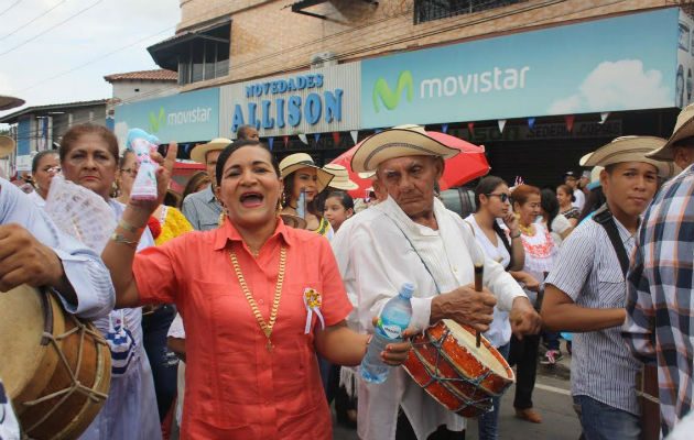 Muy alegre los asistentes. Foto: Eric Ariel Montenegro. 