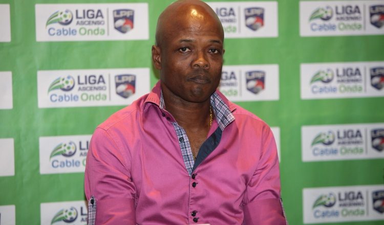 El estratega Jorge Dely Valdés está en su primera campaña como entrenador del CAI. /Foto Anayansi Gamez