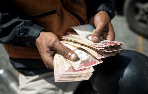Los venezolanos han visto afectado su poder adquisitivo. FOTO/EFE