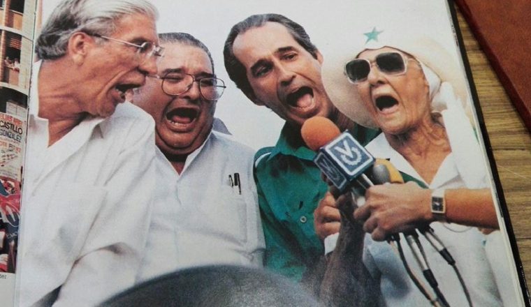 ”¡Los vamos a ahogar!”: Una de las consignas de la oposición en sus concentraciones. En la imagen, los candidatos de la  terna presidencial: Guillermo Ford, Guillermo Endara y Ricardo Arias Calderón. También la activista Eufemia Williams.