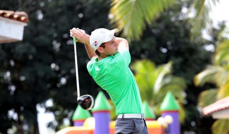 José Guillermo Lewis, durante el último evento del año del Ranking Nacional Amateur de Apagolf. /Foto Anayansi Gamez