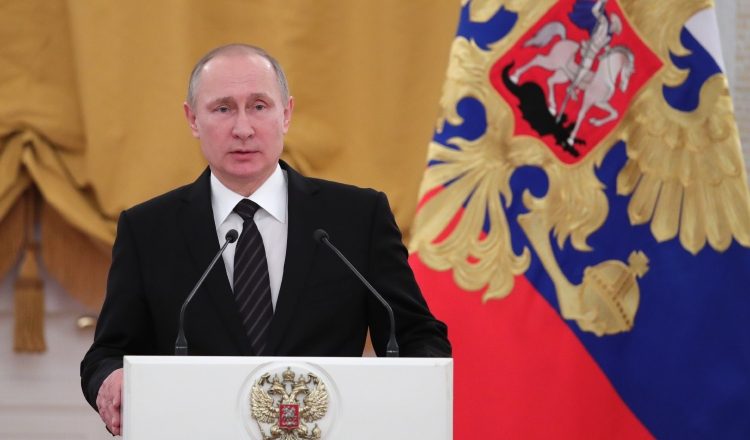 Vladimir Putin ha negado en numerosas ocasiones que el Kremlin esté detrás de ataques cibernéticos /Foto AP
