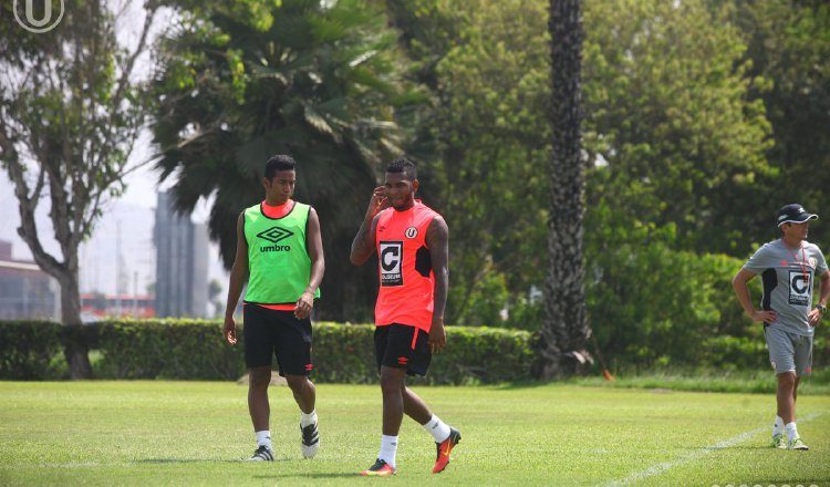 Alberto "Negrito" Quintero (dcha.) en los entrenos. Tomada de Twitter