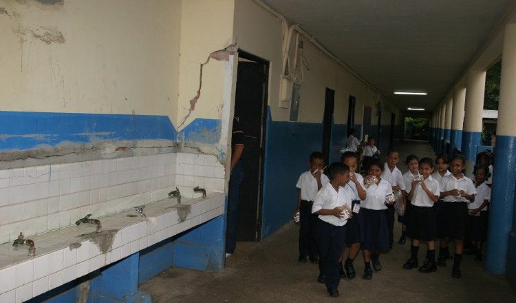 Estudiantes panameños tienen un menor nivel de competencias básicas en Español, Matemáticas y Ciencias, según estudios. Archivo