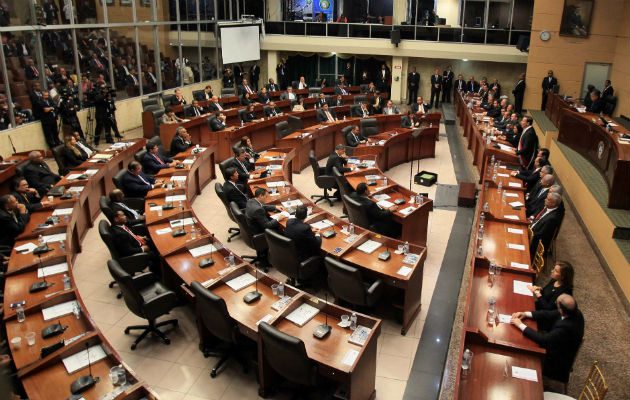 La Asamblea Nacional, como organismo, está sujeta a la fiscalización y posterior auditoría por parte de la Contraloría