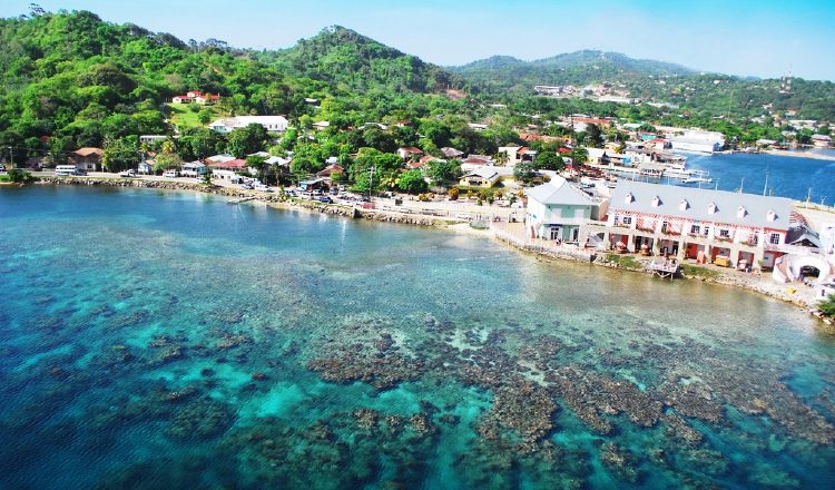 Esta paradisíaca isla está siendo promocionada por el Gobierno de Honduras.