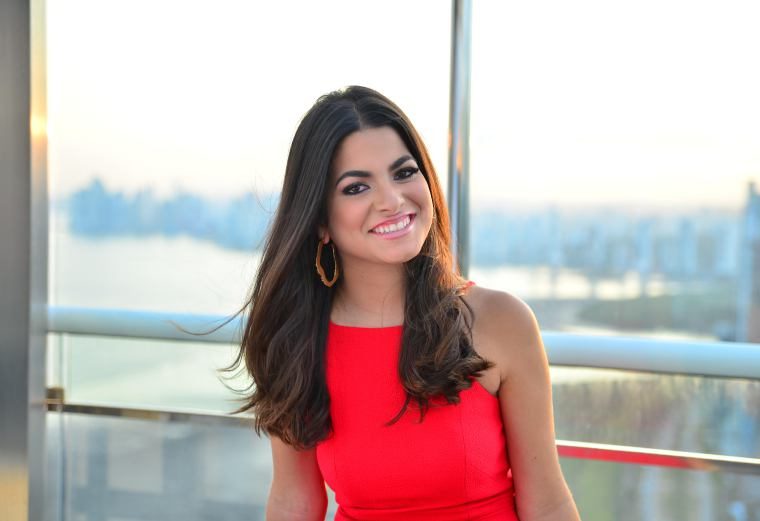 El próximo 1 de julio, en la Terraza Mar del Sur del Club Unión, hará su presentación en sociedad la señorita Natalia Isabel García Lince en el  Festival de Debutantes 2017 que tradicionalmente organizan las Damas Guadalupanas para recaudar fondos para sus programas benéficos. Ella es hija del señor Gerardo García Gómez y la señora Alyssa Lince de García.