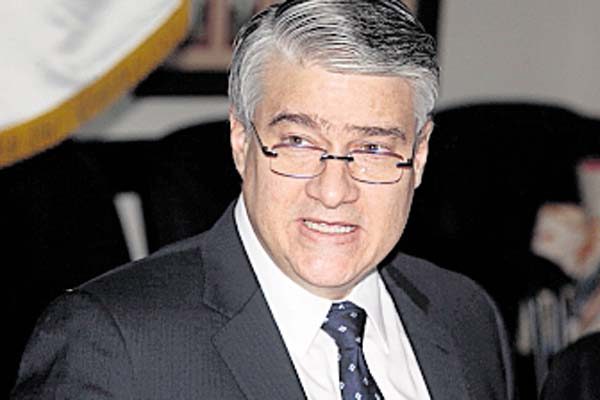 Promulgan  suspensión del Decreto 130