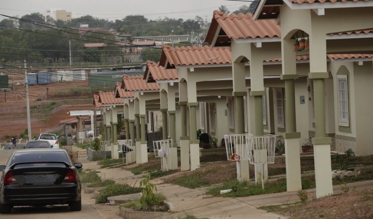 La descentralización estatal traspasó los ingresos percibidos por el cobro del impuesto sobre el inmueble a los municipios. /Foto Archivo