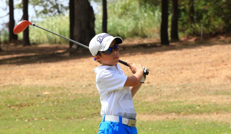 4.  Emilio Bonilla  terminó en la cuarta posición, en el nivel de los 10 años.