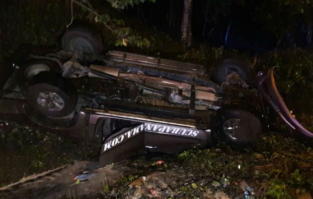 Tras el vuelco de película, el conductor fue atendido en el hospital Manuel Amador Guerrero. Foto: Delfia Cortez