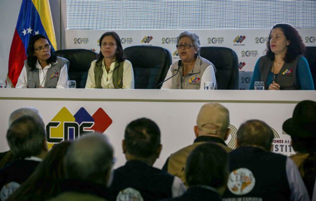 Brindan un informe de las elecciones de la Asamblea Nacional Constituyente. Foto/ EFE