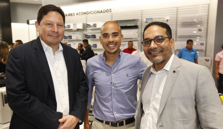 2. Hernán Jaramillo, Luis Benítez y Carlos Segura.