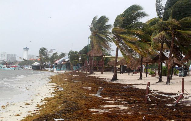 La tormenta tropical Franklin cruzó la Península de Yucatán. FOTO/AP
