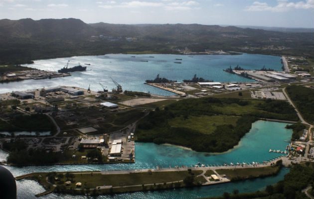 Vista aérea de la base naval de Guam. Foto/ EFE
