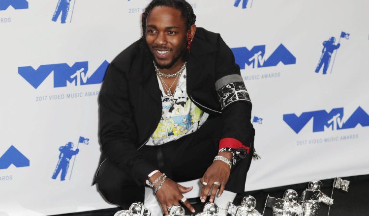 Lamar, en imparable ascenso por "DAMN.", se llevó los premios a los mejores efectos especiales, la mejor dirección artística, entre otros.