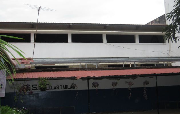 Comunidad educativa del Manuel Tejada Roca necesita nuevo plantel. Foto: Zenaida Vásquez