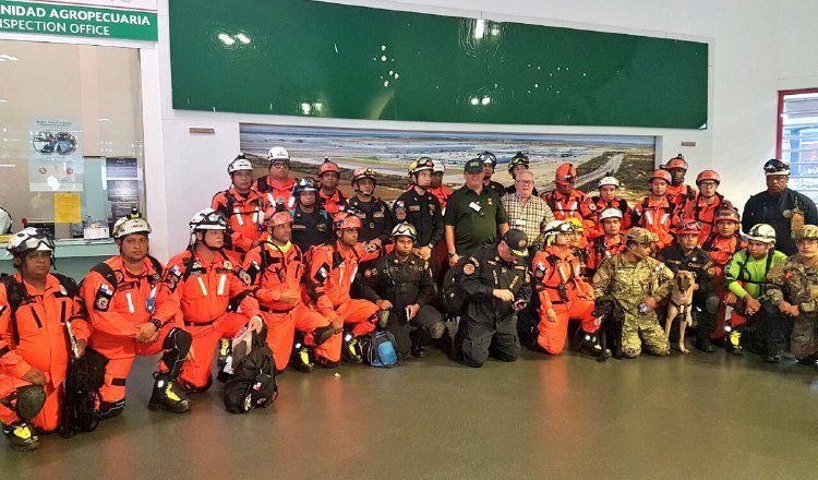 El equipo USAR de Panamá fue asignado al área de Linda Vista en Distrito Federal de  México donde hay un edificio colapsado con nueve personas desaparecidas. /Foto Cortesía 