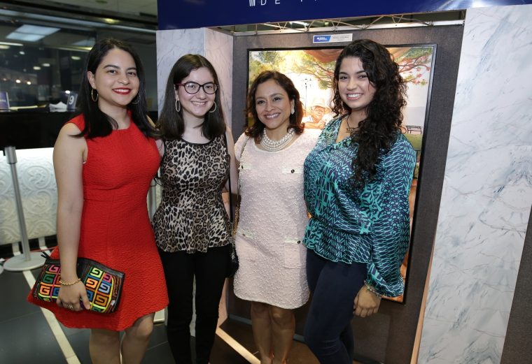 5. Carolina Pinto, Dora Pinto, Olga de Pinto e Isabel Herron.