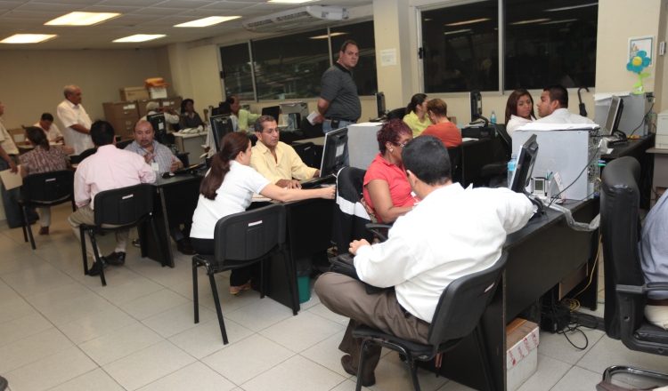 Temen que las recaudaciones no sean suficientes para cubrir lo proyectado en el presupuesto. Archivo