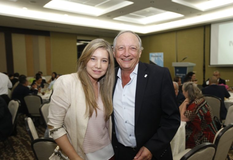 5. María Fernanda Soto y Jorge Heinermann.