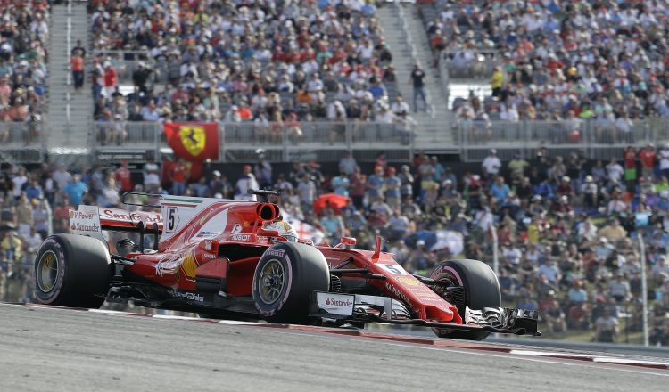 Sebastian Vettel con su Ferrari en la prueba de Estados Unidos. /Foto AP