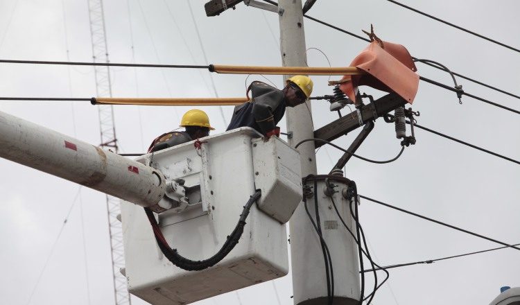El funcionamiento de Etesa ha sido cuestionado en reiteradas ocasiones por su falta de eficiencia, pero también se rechaza un proyecto que incrementa el costo energético. Archivo