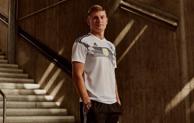 Las camisetas son un homenaje al pasado.