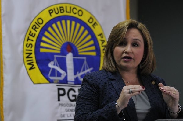 Acusaron a Kenia Porcell de querer ocultar la verdad del caso Odebrecht.