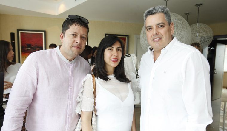 3.  Álvaro Cortés, Andrea González, Víctor Machin.
