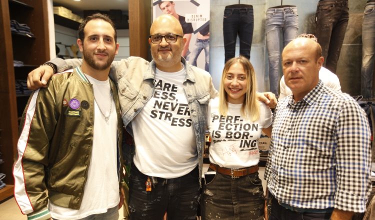 1. Michael Kubbany, Gonzalo González, Lorena Lozano y Joseph Kubbany.