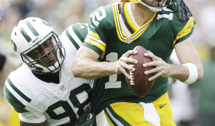 Aaron Rodgers podría jugar con los Packers el   17 de diciembre. AP