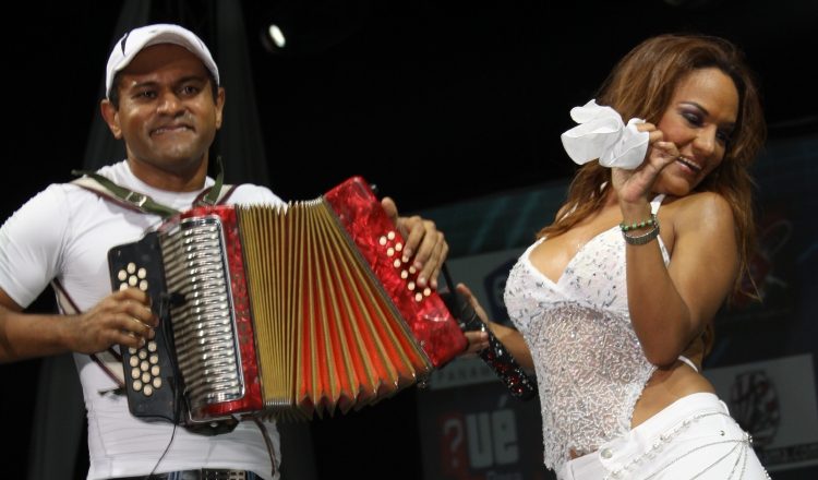 Estarán ante el monstruo (público) de Viña. /Foto Archivo